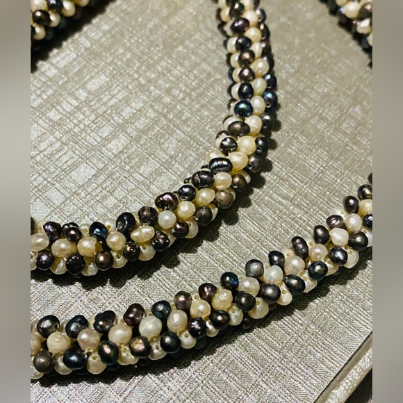 Custom Black and White Baby Pearls jewelry Set - Picture 2 of 6